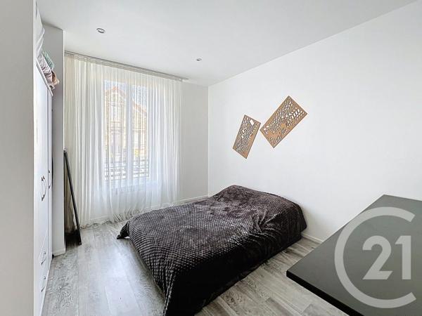 Maison à vendre  9 pièces - 220,69 m2 VILLENEUVE ST GEORGES - 94