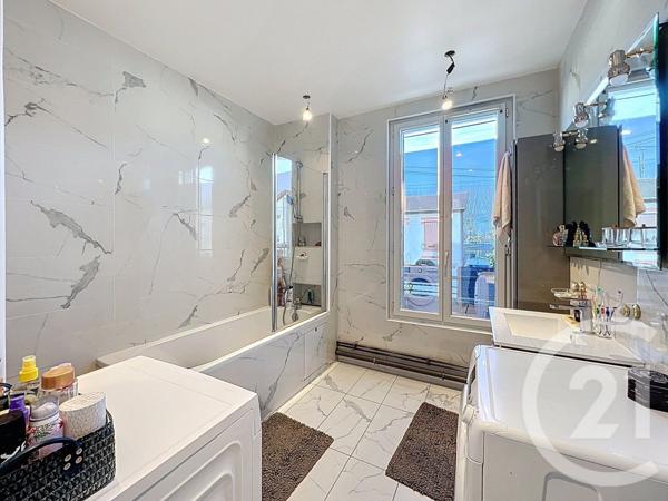 Maison à vendre  9 pièces - 220,69 m2 VILLENEUVE ST GEORGES - 94