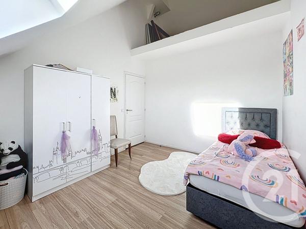 Maison à vendre  9 pièces - 220,69 m2 VILLENEUVE ST GEORGES - 94