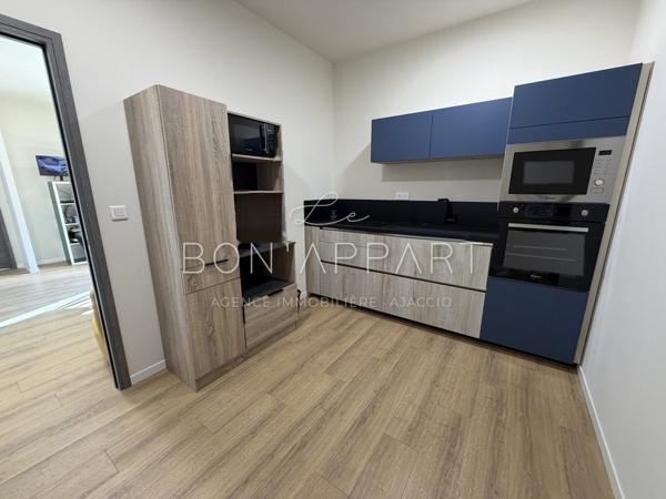 Local professionnel 235 m²