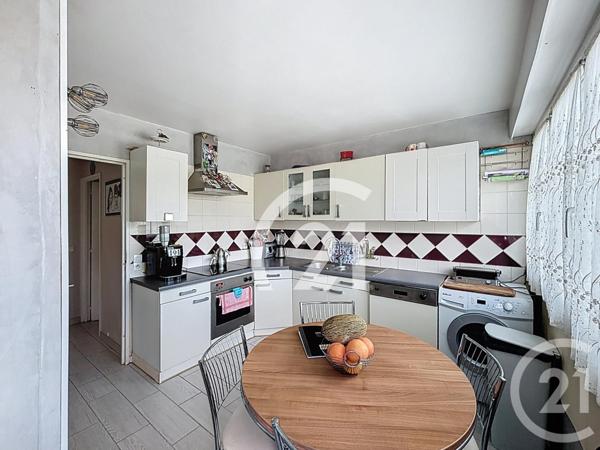 Appartement F4 à vendre  4 pièces - 71,76 m2 VILLIERS LE BEL - 95