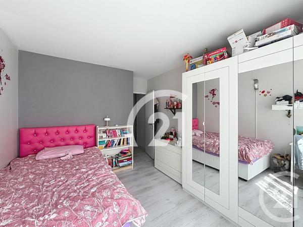 Appartement F4 à vendre  4 pièces - 71,76 m2 VILLIERS LE BEL - 95