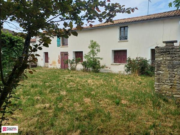 Magné -  maison ancienne à rénover