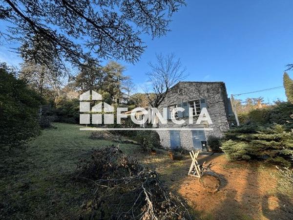 À vendre Maison 7 pièces 122 m² - Villeneuve-lès-avignon 30400