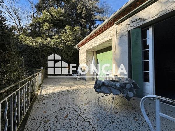 À vendre Maison 7 pièces 122 m² - Villeneuve-lès-avignon 30400