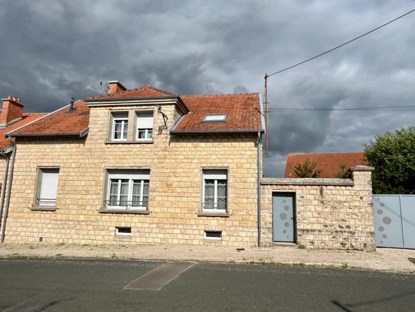 Exceptionnelle demeure, idéale pour gîte ou maison d'hôtes. Bien rare à la vente !