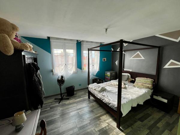 Exceptionnelle demeure, idéale pour gîte ou maison d'hôtes. Bien rare à la vente !