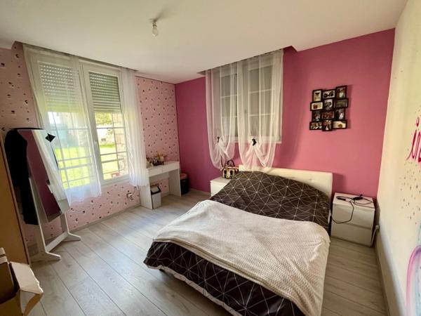 Exceptionnelle demeure, idéale pour gîte ou maison d'hôtes. Bien rare à la vente !