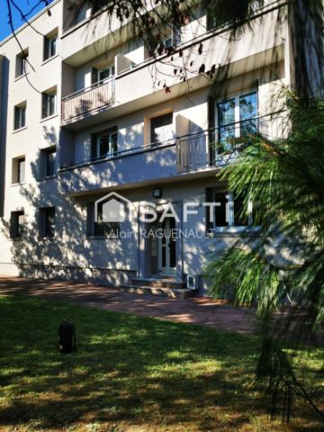 DERNIER ETAGE - T3 Bis - avec travaux