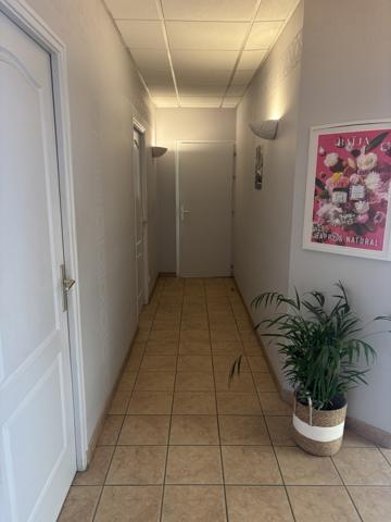 LOCAL + FOND DE COMMERCE +270 M²