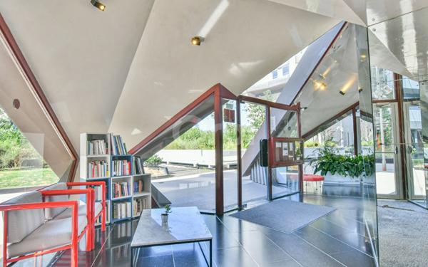 Appartement à vendre    1 pièce • 42,04 m2 Paris 15