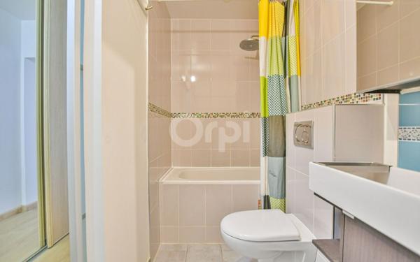 Appartement à vendre    1 pièce • 42,04 m2 Paris 15