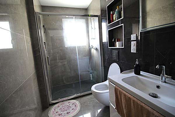 ORMES - 5 min de REIMS - Maison contemporaine de 2023 - 4 chambres - sous-sol