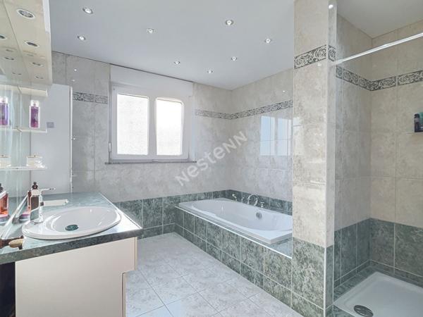 Maison Ham Sous Varsberg 6 pièce(s) 187.81 m2