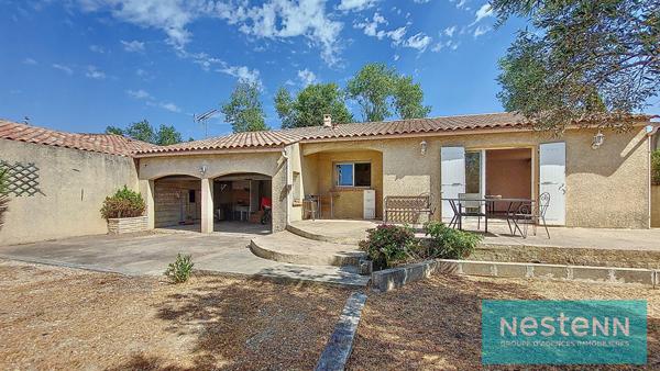 ISTRES, Maison de plain-pied, 98m², Type 4, 3 chambres, deux terrasses, jardin et double garage