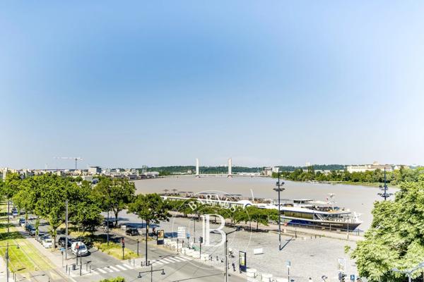 Bordeaux, Appartement 3 Chambres -  109 m² à vendre