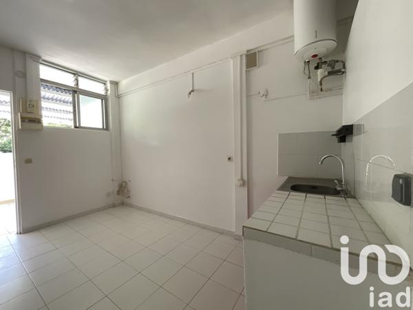 Immeuble à vendre 730 m² Le Lamentin