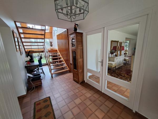 Maison 9 pièces - 270 m²