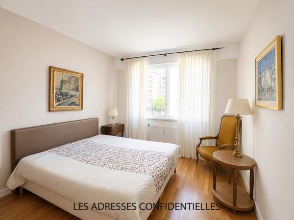 LYON 6ème - A deux pas du Parc de la Tête d'Or - Spacieux T4 avec terasse + Balcon - Une cave - Garages.