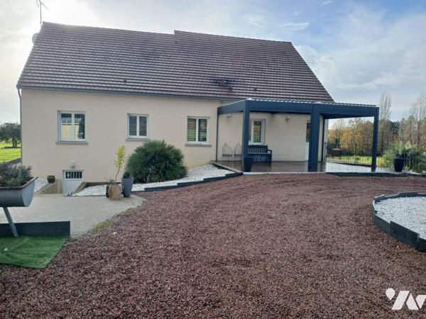 Pavillon familial tout confort sur sous-sol et 2 hectares de terrain