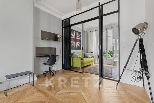 Élégant duplex avec balcon, au calme, à Passy