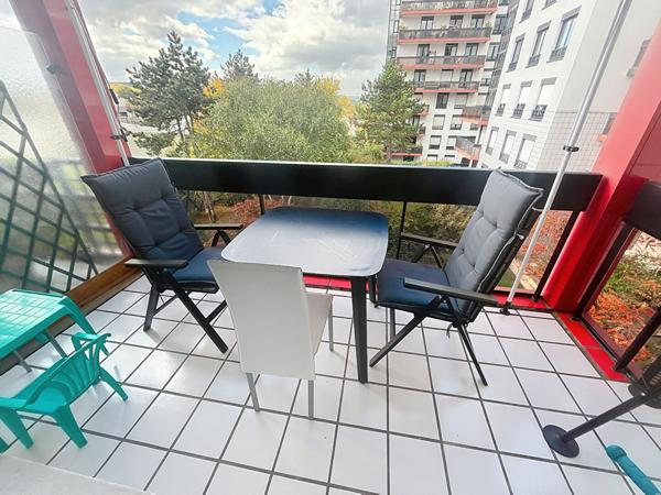 ISSY - ALLEE HENRI MATISSE-RODIN balcons-calme-résidence sécurisée