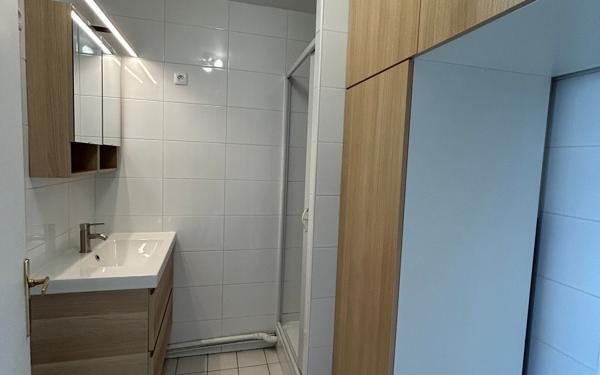 Appartement à louer    2 pièces • 48,21 m2 Châtillon