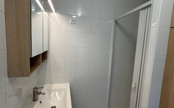 Appartement à louer    2 pièces • 48,21 m2 Châtillon