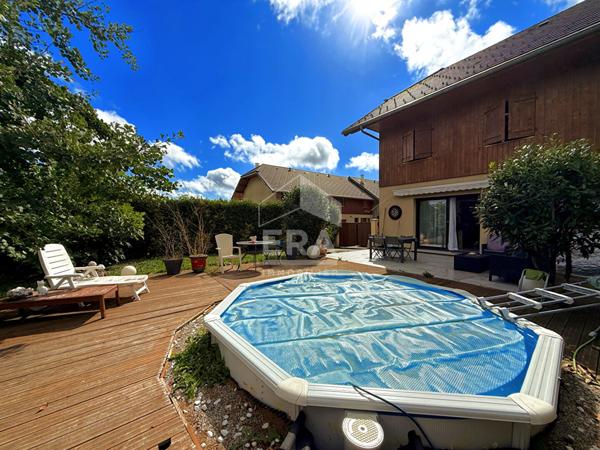 A VENDRE - Maison mitoyenne 108 m² - La Combe-de-Sillingy - 4 chambres - Piscine - Garage - 2 places de parking privatives