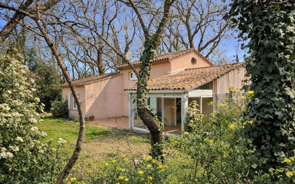 Maison à vendre    3 pièces •  Saint-Paul-Trois-Châteaux