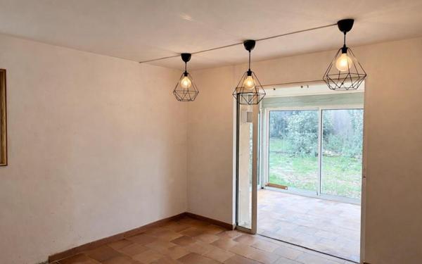 Maison à vendre    3 pièces •  Saint-Paul-Trois-Châteaux