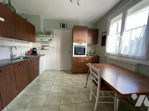 Nueil les Aubiers, maison de plain-pied avec terrain.
A découvrir sans tarder : une charmante ...