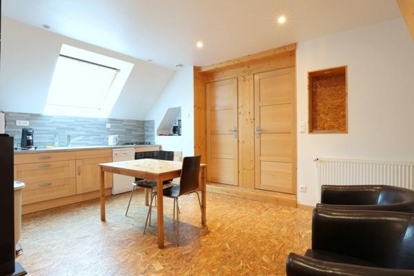 Dpt Marne (51), à vendre BISSEUIL Un ensemble de 4 gîtes en excellent état dont 12 chambres. Avec terrain et petite salle.