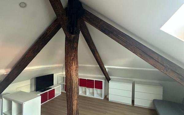 Appartement à louer    1 pièce • 9,77 m2 Argenteuil