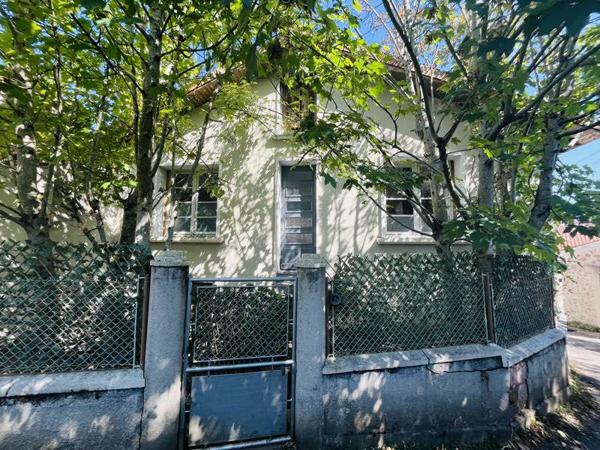 Maison à vendre 93 415 € Confolens 3 p 60 m² DPE D