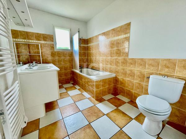 Maison de plain-pied - Treillières bourg - 3 chambres - 110m²