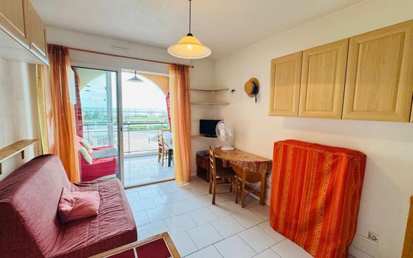 Appartement à vendre    1 pièce • 18,24 m2 Sète