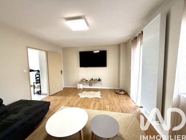 Maison à vendre 7 pièces 241 m² Mâcon