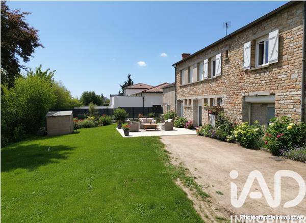 Maison à vendre 7 pièces 241 m² Mâcon