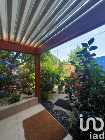 Maison 7 pièces de 240 m² à Meyzieu (69330)