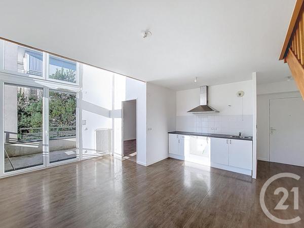 Appartement F4 à vendre  4 pièces - 72,75 m2 CORBEIL ESSONNES - 91