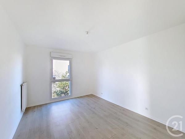 Appartement F4 à vendre  4 pièces - 72,75 m2 CORBEIL ESSONNES - 91