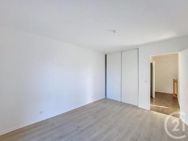 Appartement F4 à vendre  4 pièces - 72,75 m2 CORBEIL ESSONNES - 91