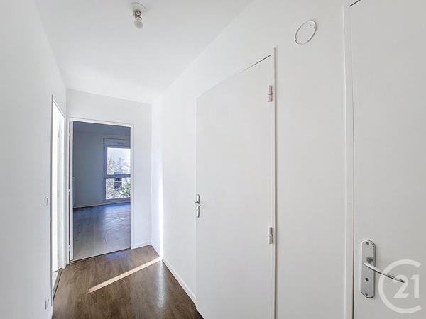 Appartement F4 à vendre  4 pièces - 72,75 m2 CORBEIL ESSONNES - 91