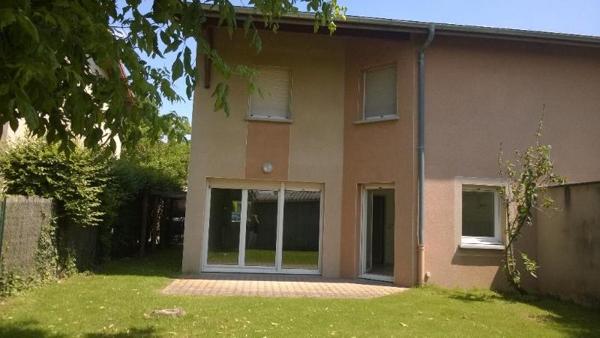 Maison à louer 6 pièces 112.82m²