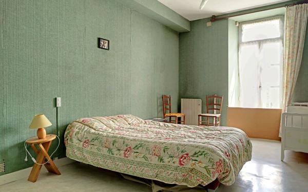 Maison à vendre    9 pièces •  Les Epesses