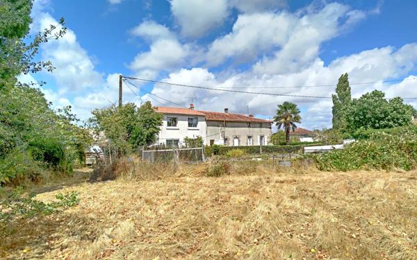 Maison à vendre    9 pièces •  Les Epesses