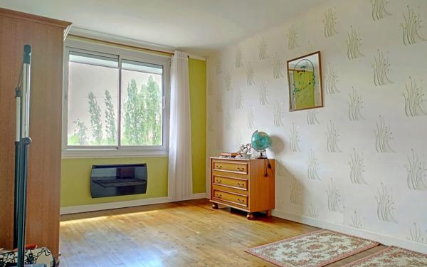 Maison à vendre    9 pièces •  Les Epesses