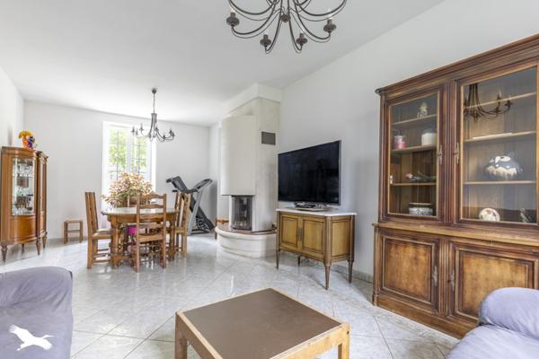 Maison à vendre |                                       Éguzon-Chantôme |                                        7 pièces  |  200 m²