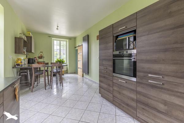Maison à vendre |                                       Éguzon-Chantôme |                                        7 pièces  |  200 m²
